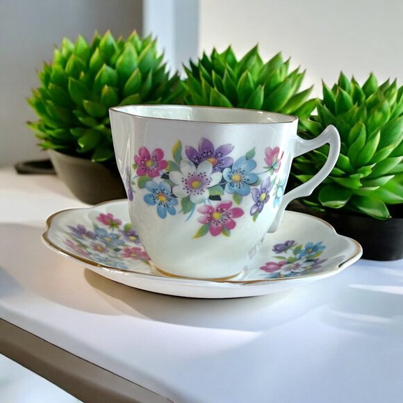 Vintage Crown Mark Bone China Tea Cup & Saucer Blue Floral Made In England - Picture 3 of 12